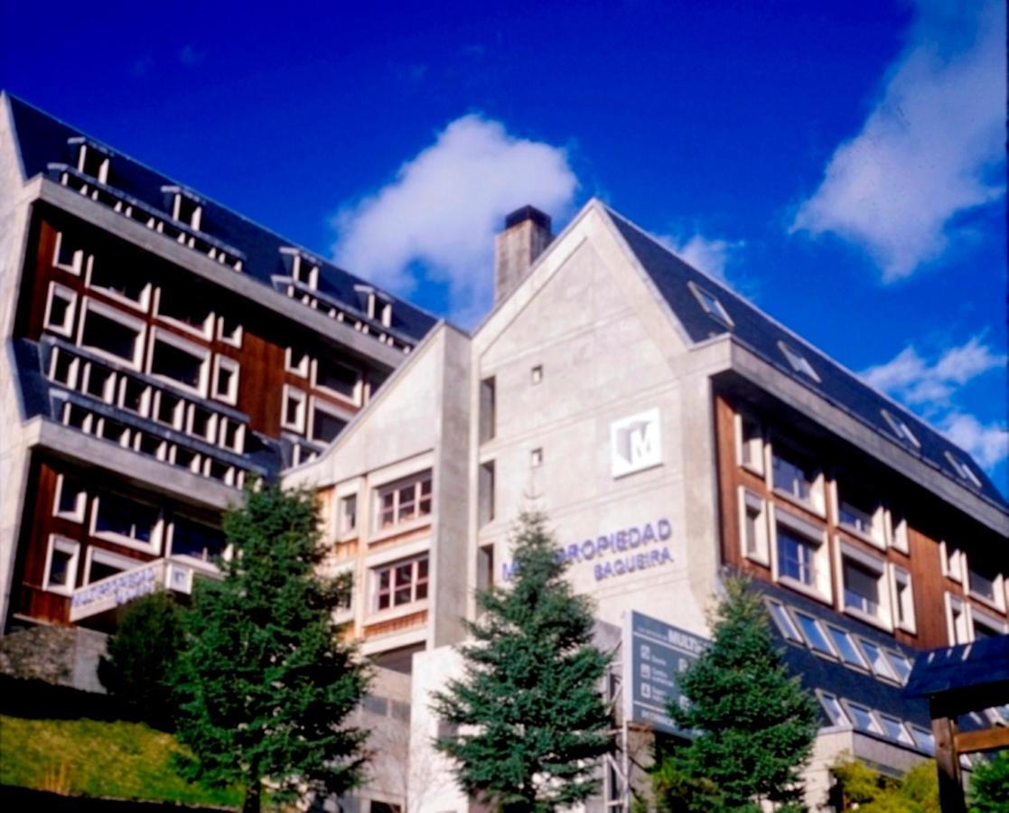 Apartamentos Multibaqueira Baqueira Beret Bagian luar foto